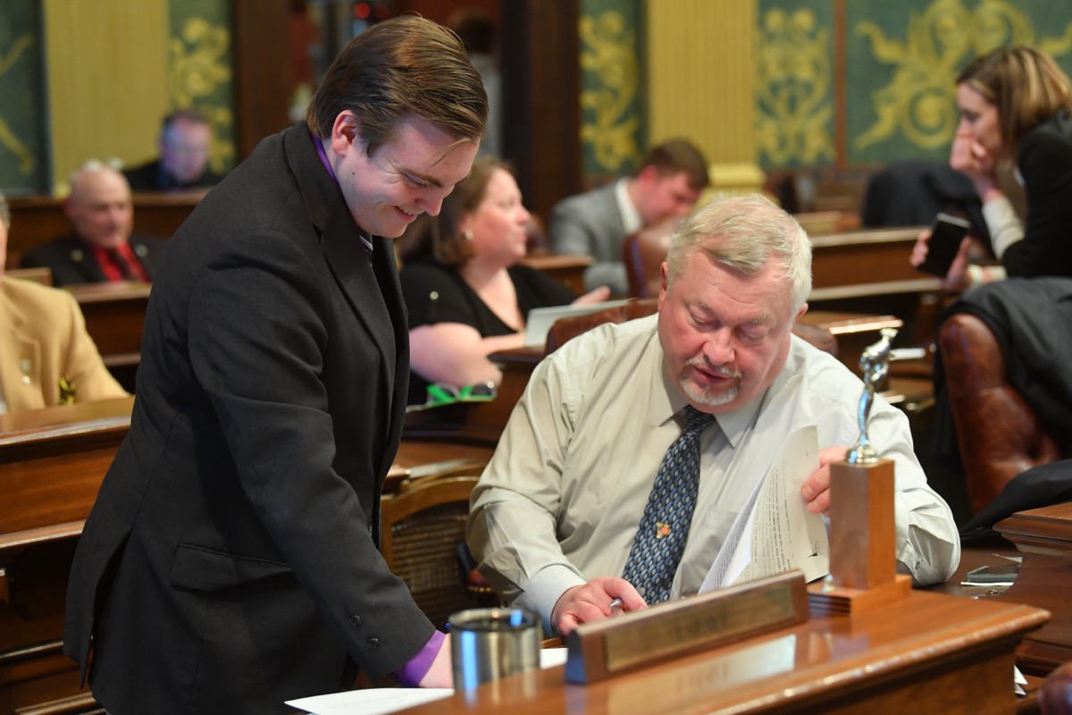 Beau LaFave gathering co-sponsors on the House floor to end warrantless DNR entry onto private property